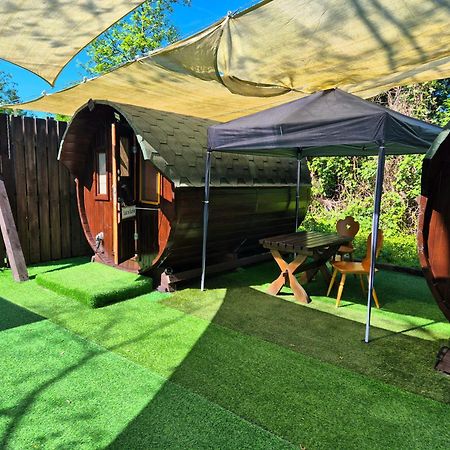 Mini Hotel Uebernachten Im Gurkenfass Lübbenau Kültér fotó